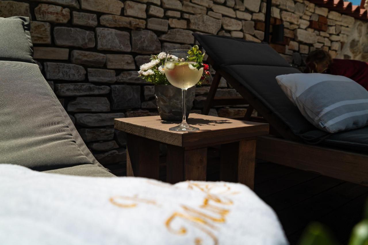 Ferienwohnungen VI La Mare With Heated Pool ซาดาร์ ภายนอก รูปภาพ